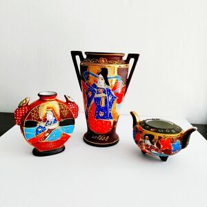 Vintage of 3 Satsuma Hand Painted Small Vases made in Japan 1921-1941